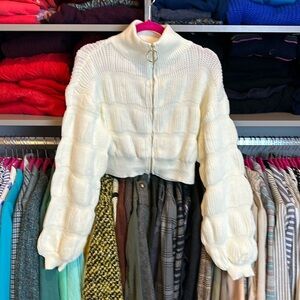 Hera Collection ivory zip front mock neck sweater/cardigan size M NWT​